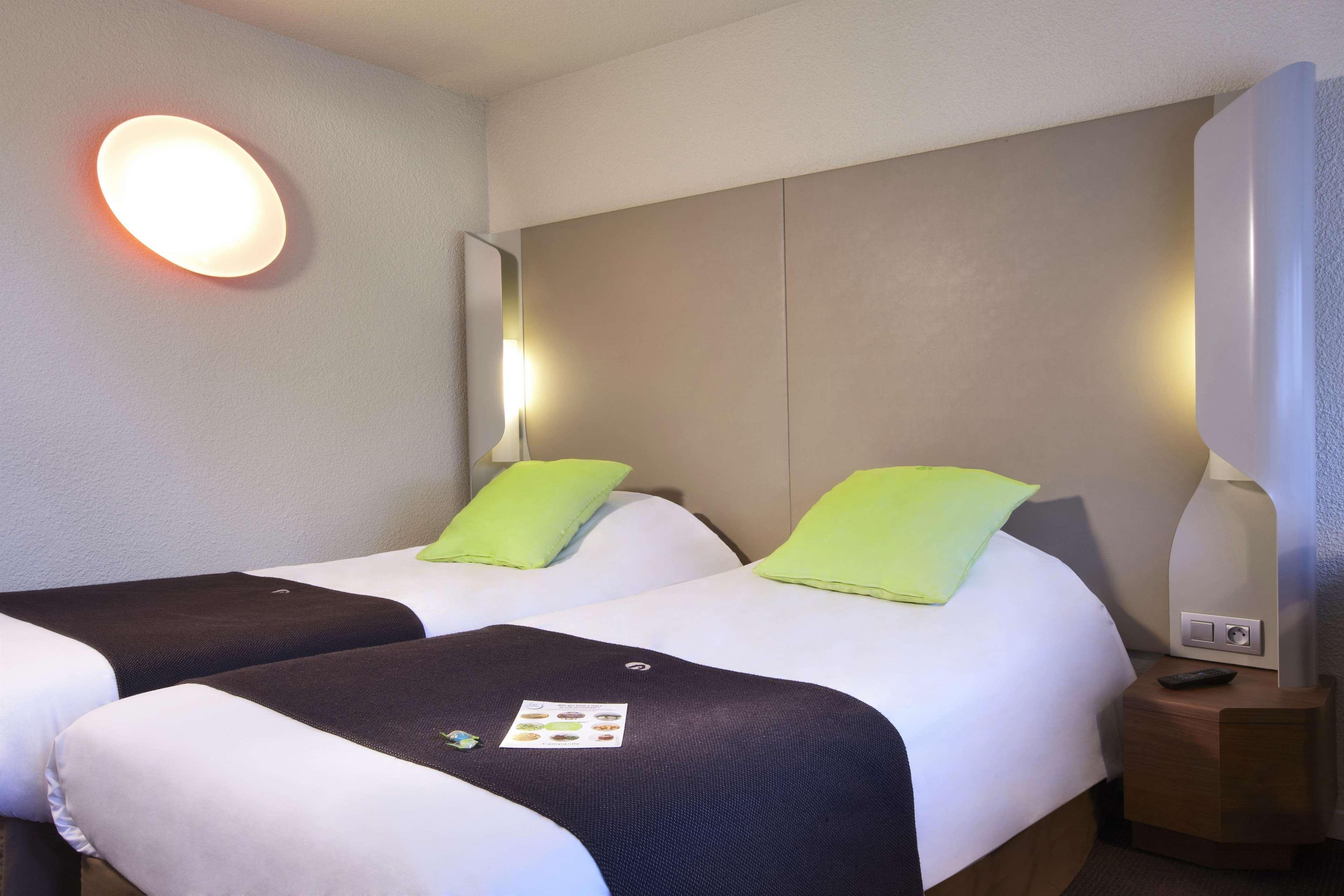 Campanile Montbeliard - Sochaux Hotel Kültér fotó