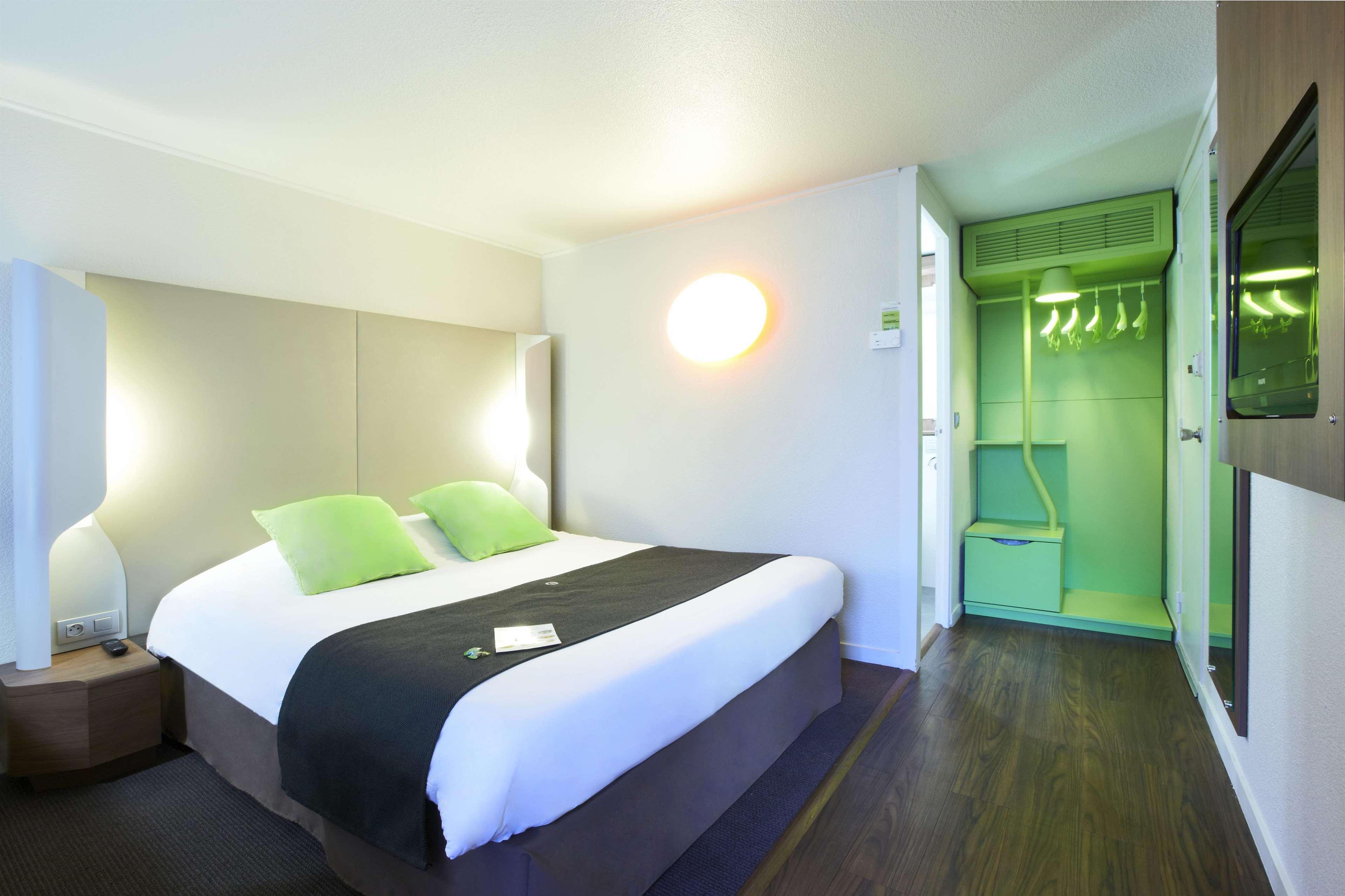 Campanile Montbeliard - Sochaux Hotel Kültér fotó